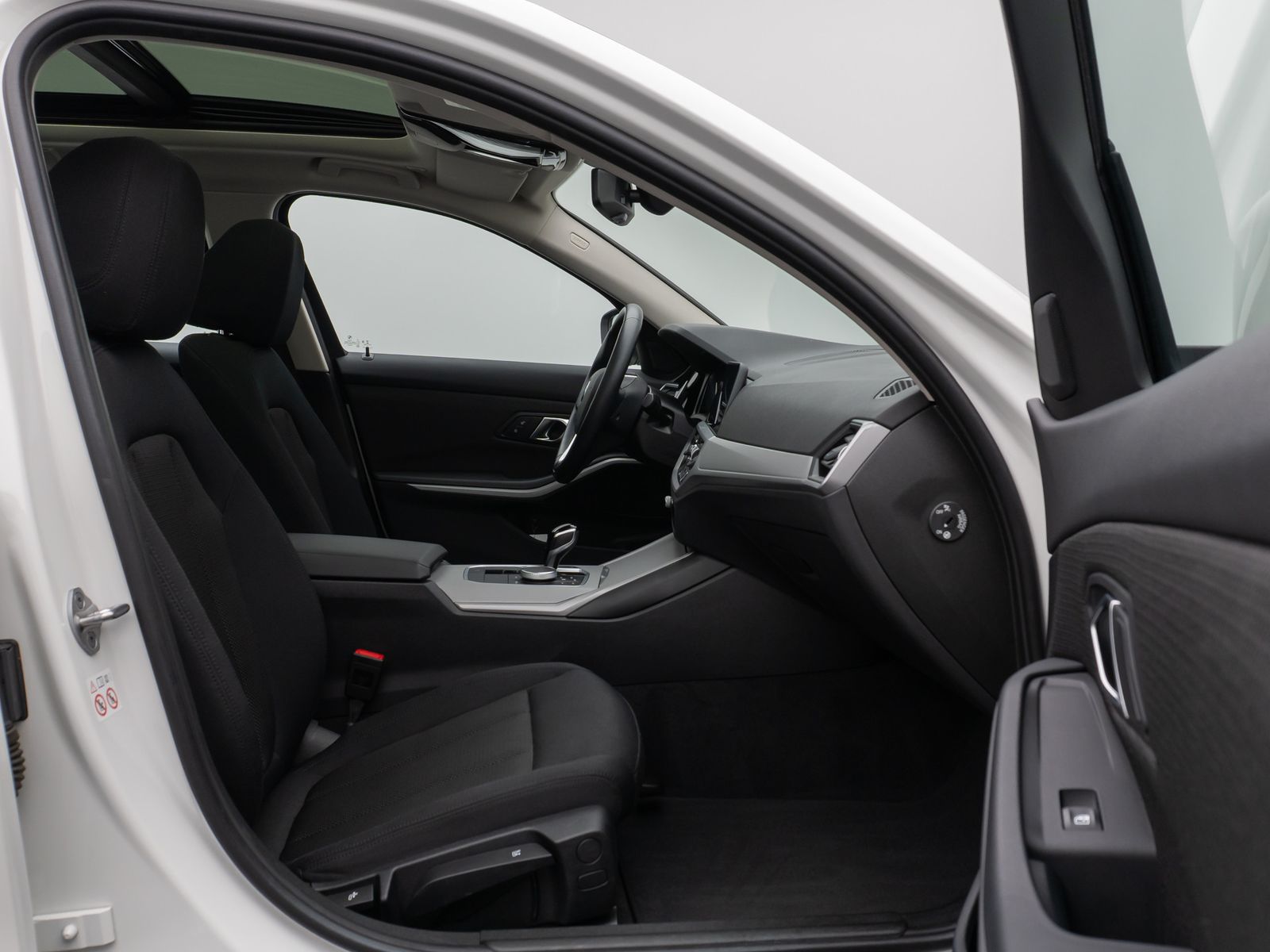 BMW 320d - Samsaru's Car Outlet