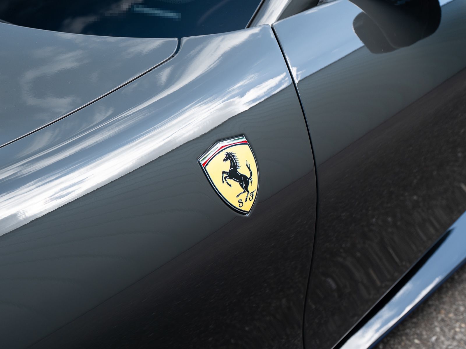 Ferrari Roma Spider - Samsaru's Car Outlet