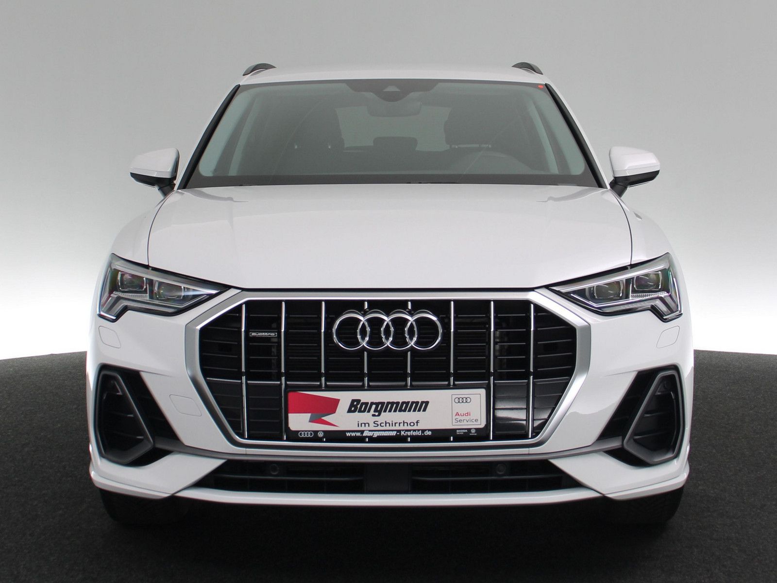 Audi Q3 40 TDI quattro S line - Samsaru's Car Outlet
