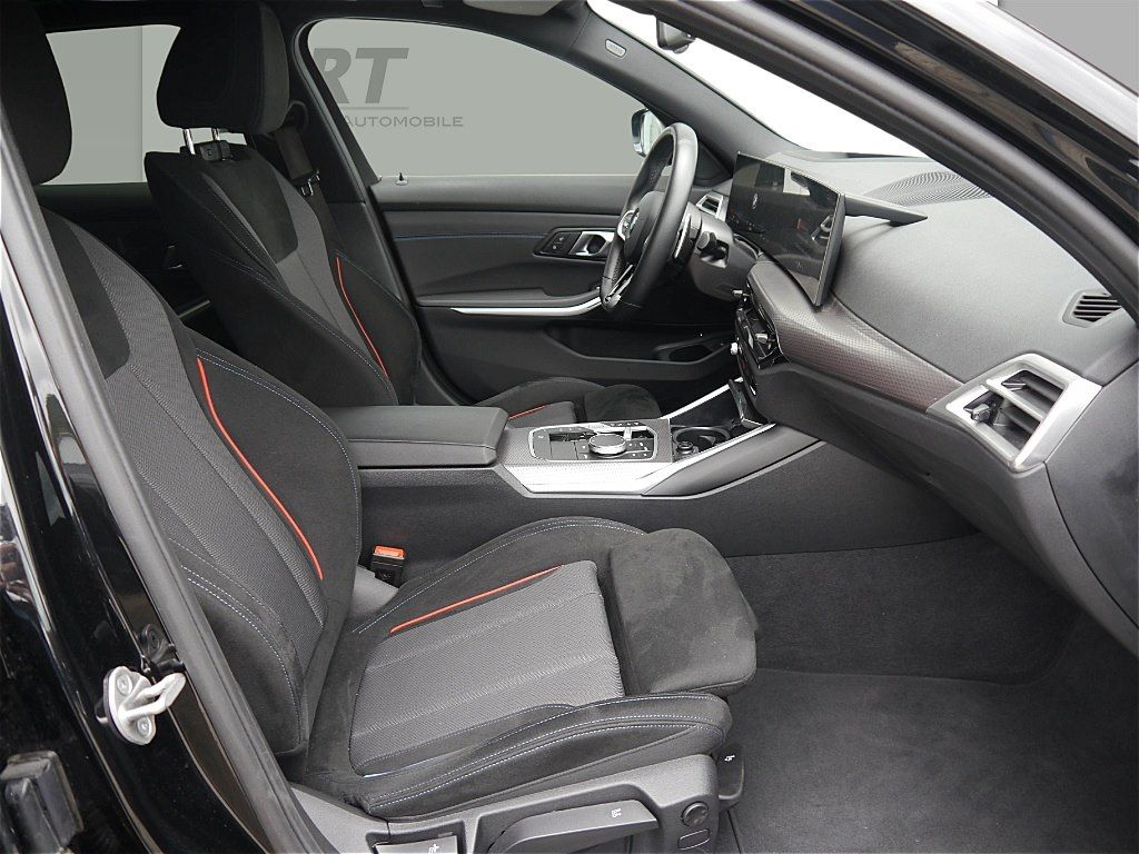 BMW 320i tour. M Sport A. +PANO+AHK+adLED+HIFI+