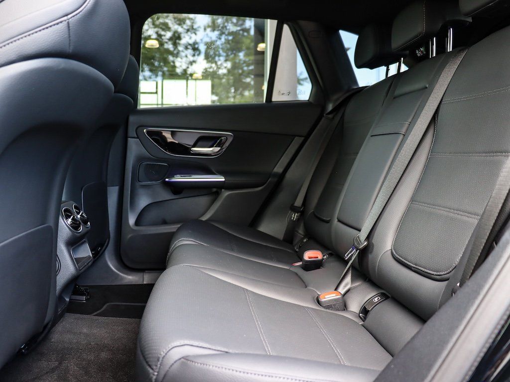 Mercedes-Benz GLC 220 d 4M Avantgarde AHK/Memory/19Zoll/Digi
