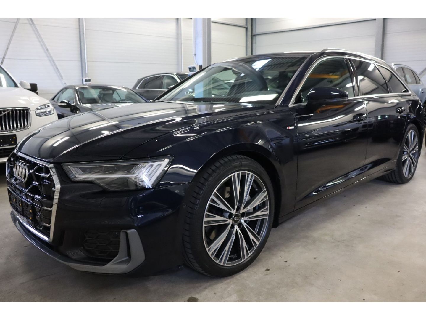 Audi A6 Avant 45 TDI quattro S line - Samsaru's Car Outlet