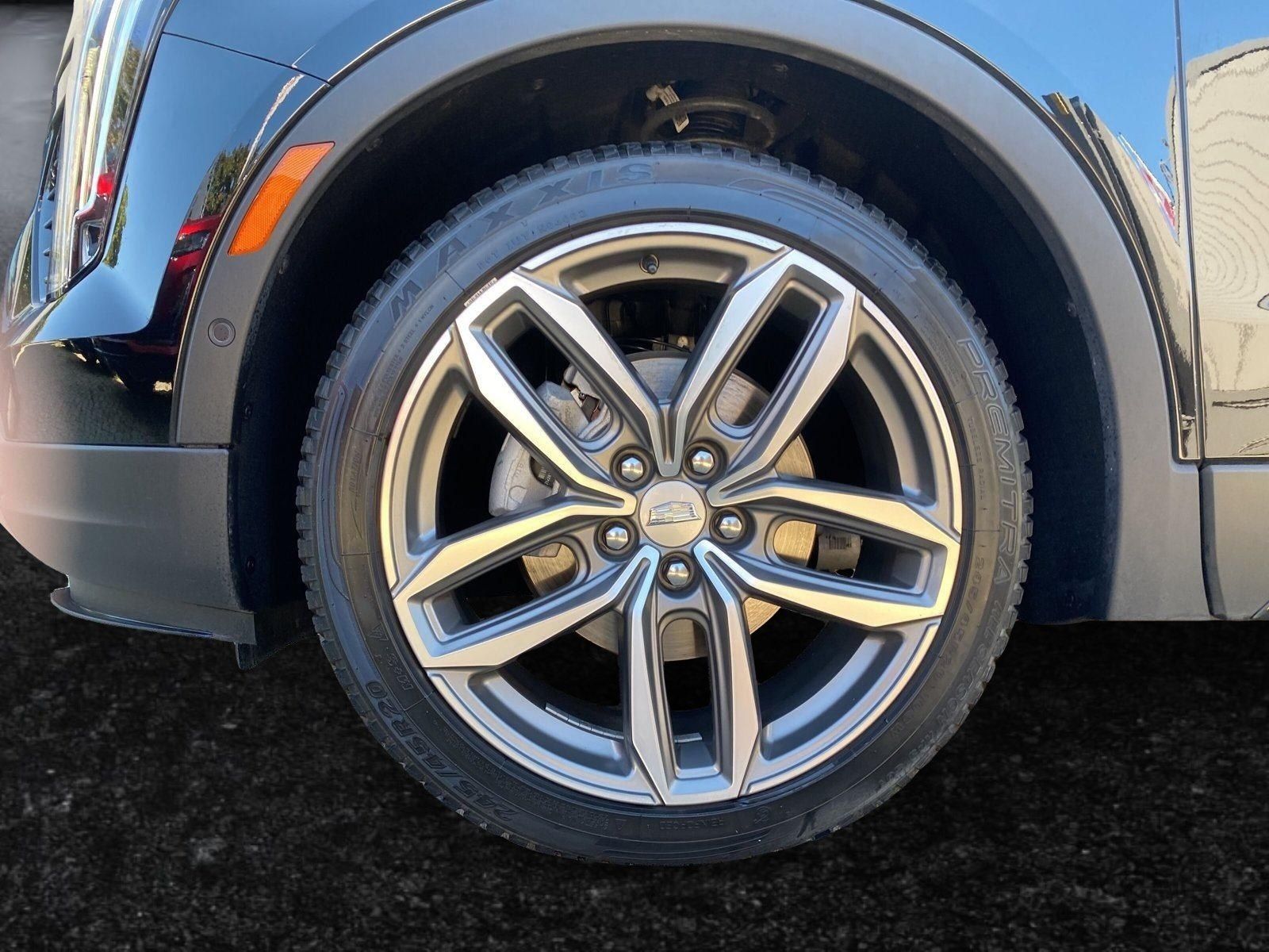 Cadillac XT4 2.0 T Sport AWD AHK+360 Kamera+Navi