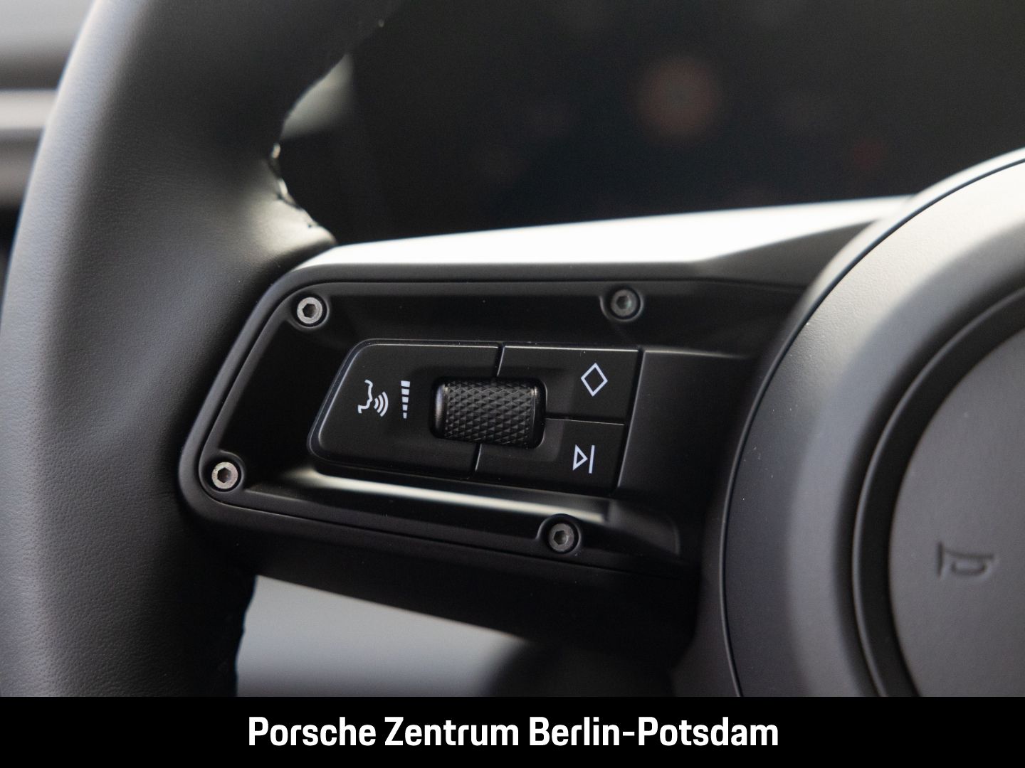 Porsche Macan 4S Burmester Panoramadach Luftfederung