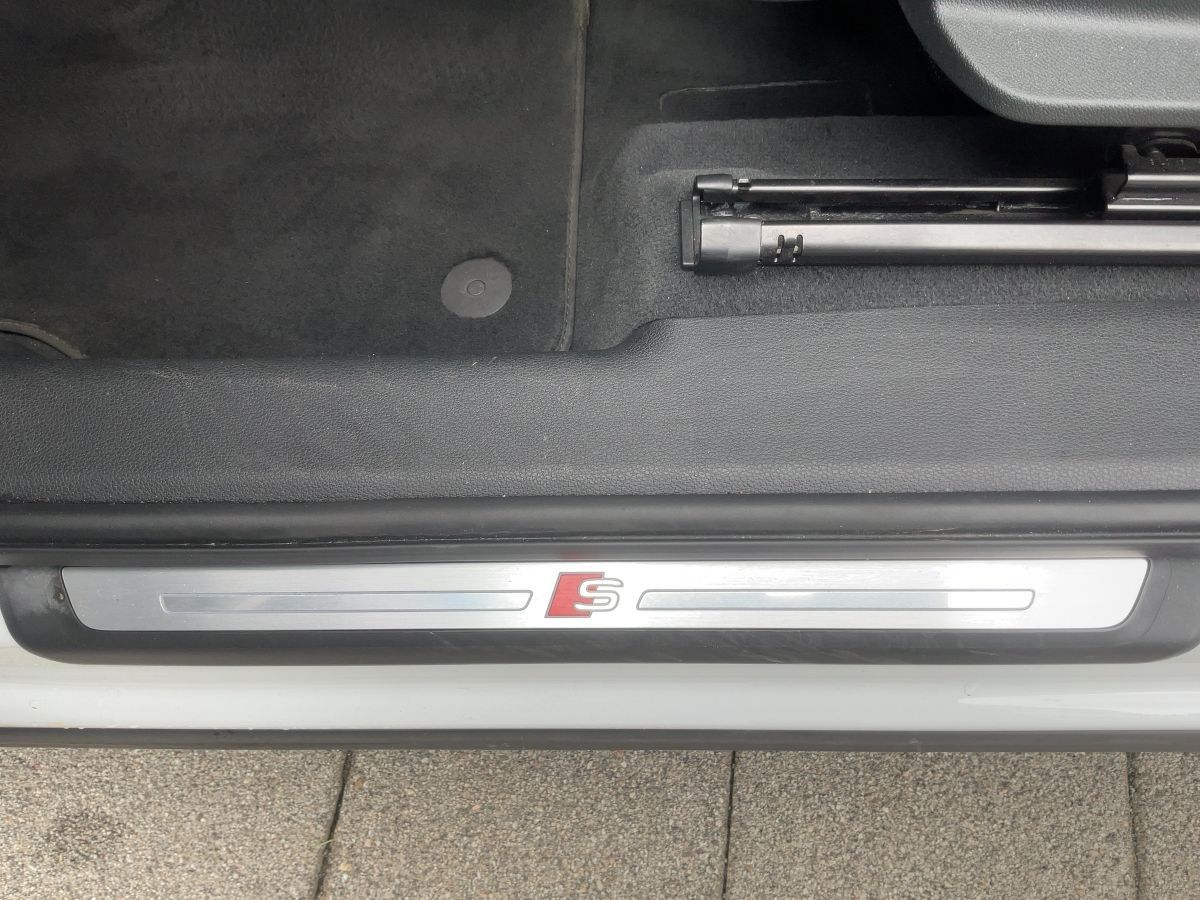 Audi Q3 Sportback 40 TDI quattro S line - Samsaru's Car Outlet
