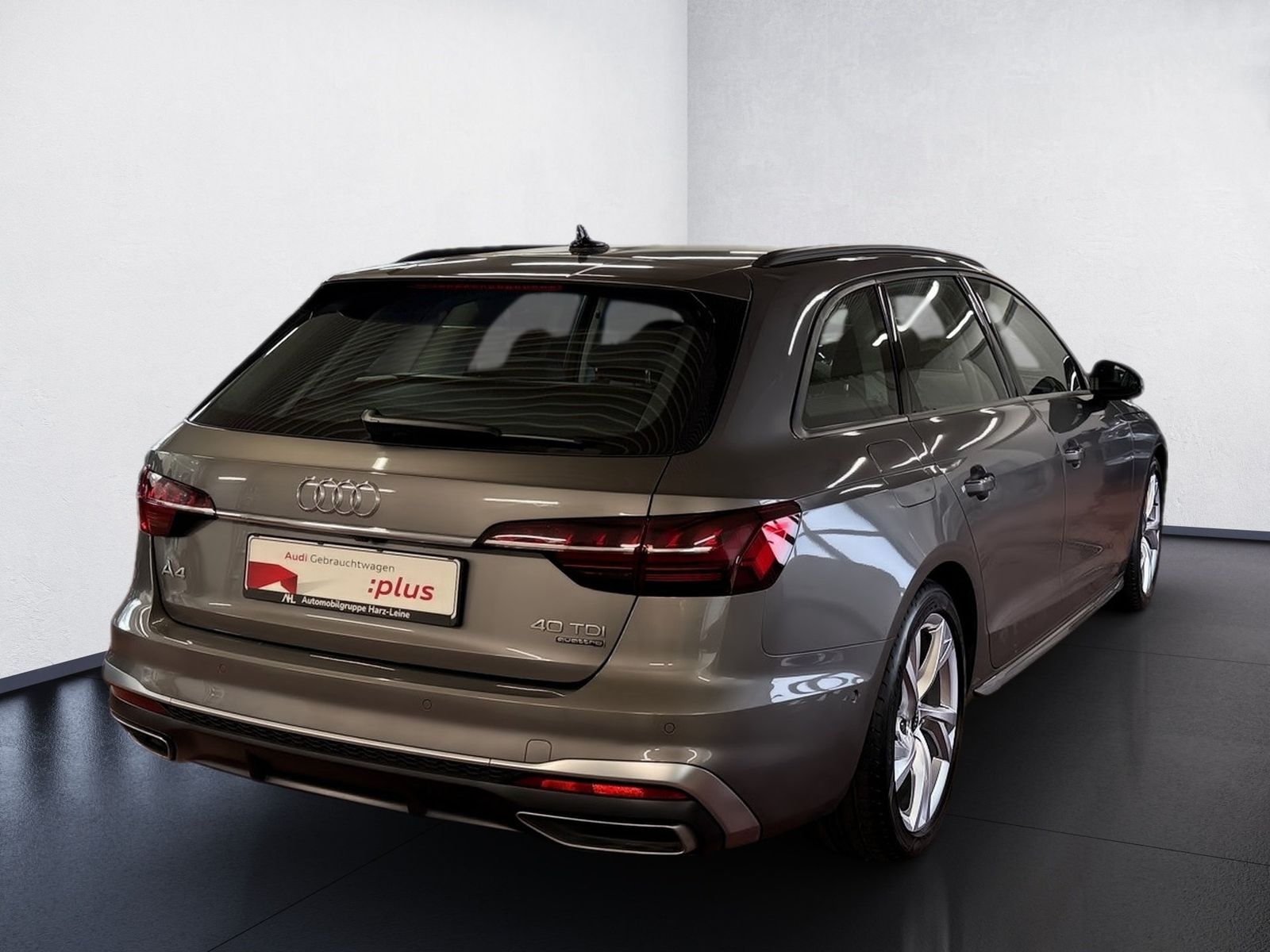 Audi A4 Avant S line 40 TDI S line quattro S-tronic A