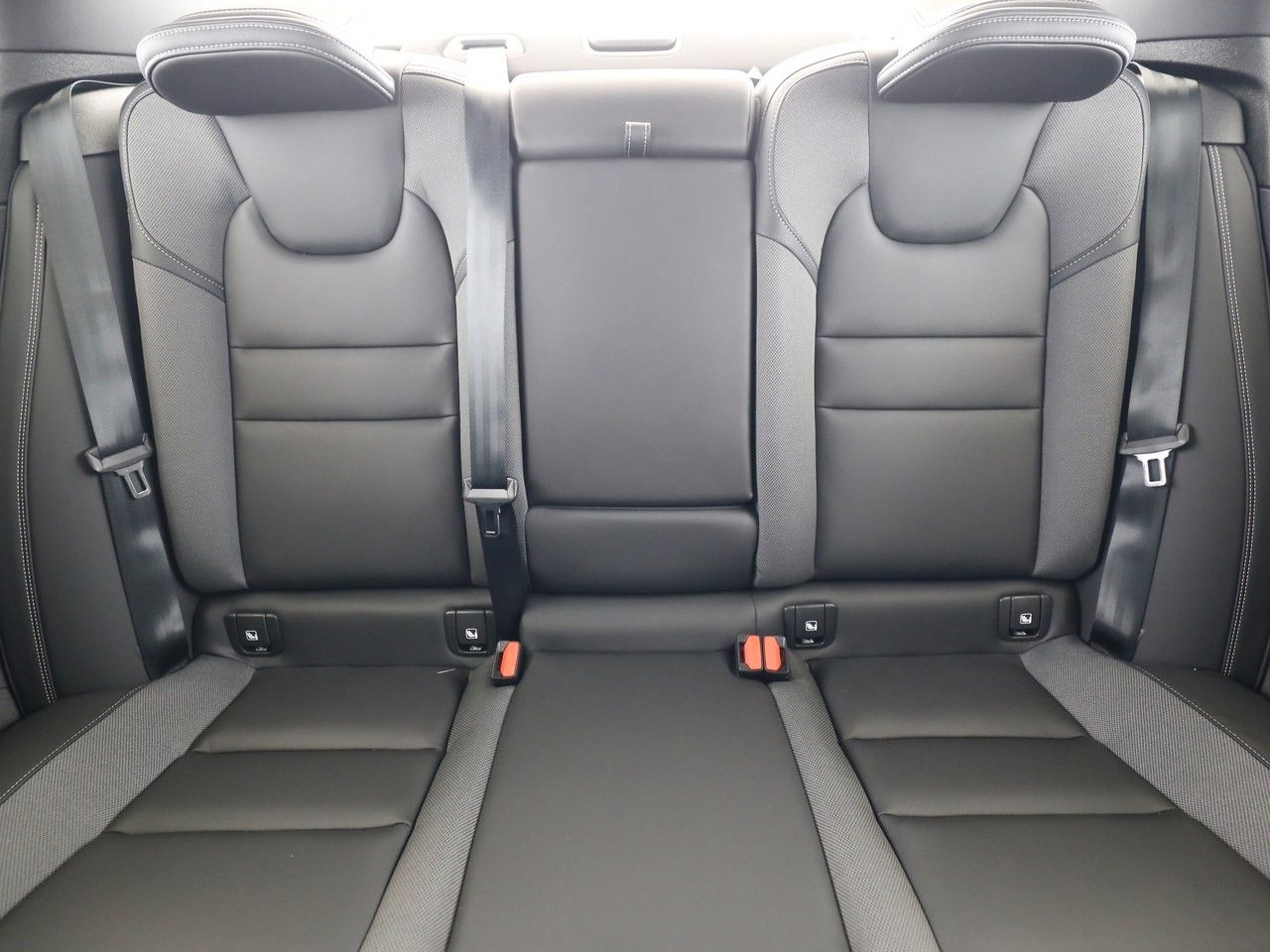Volvo S60 B5 Ultimate Dark*AWD*360GradK*