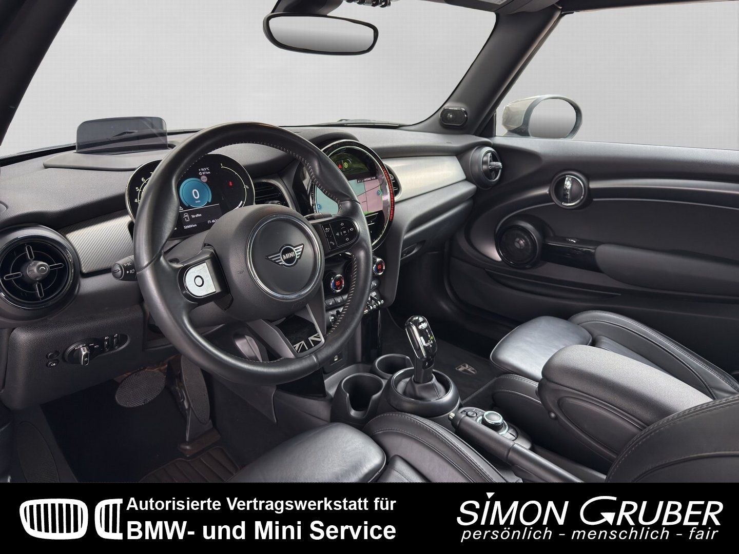 MINI Cabrio Cooper Premium+ - Samsaru's Car Outlet