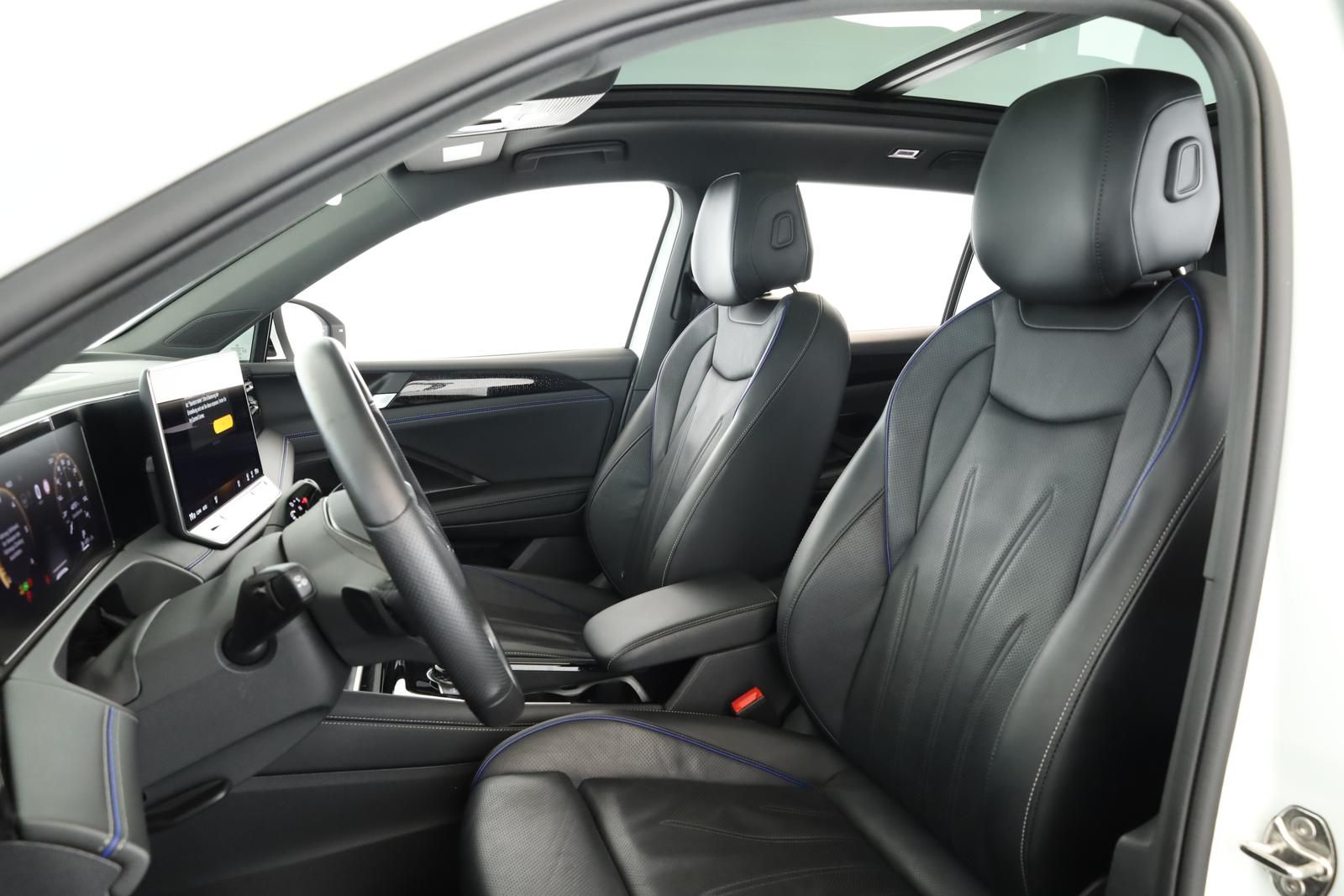 Volkswagen Tiguan 2.0 TDI 4M DSG R-Line Leder Pano Navi 360