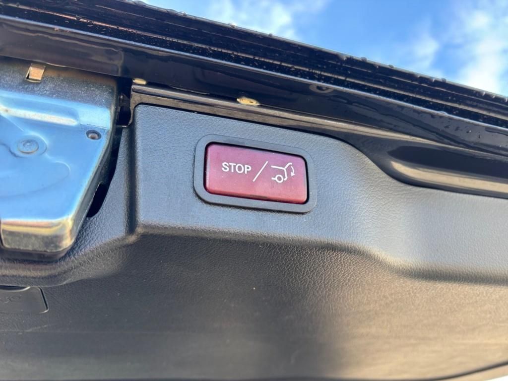 Mercedes-Benz V 220 d EDITION - Samsaru's Car Outlet