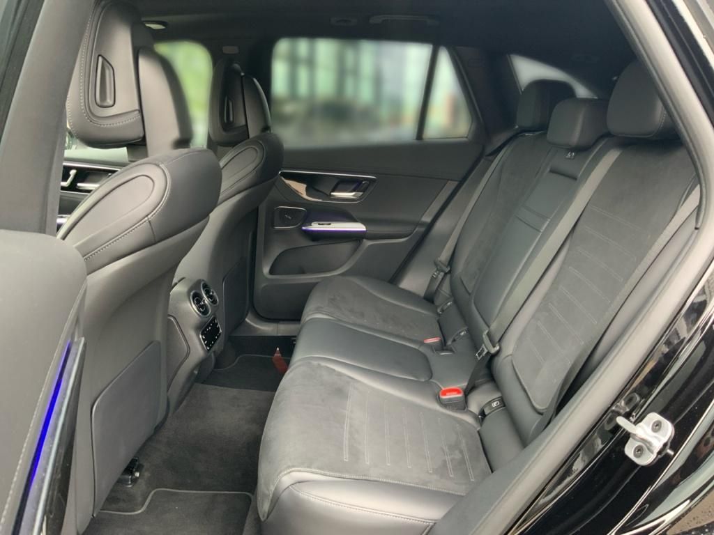 Mercedes-Benz GLC 300 4M AMG+AMBIENTE+DISTRO+MEMORY+NIGHTP.