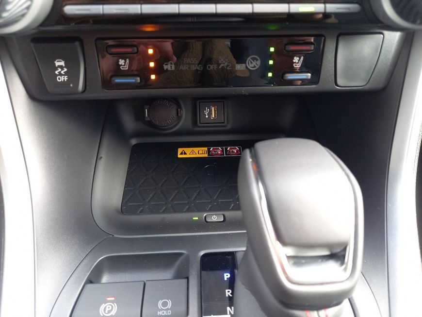 Toyota RAV 4 Plug-in-Hybrid Style 360° Sitzbelüftung