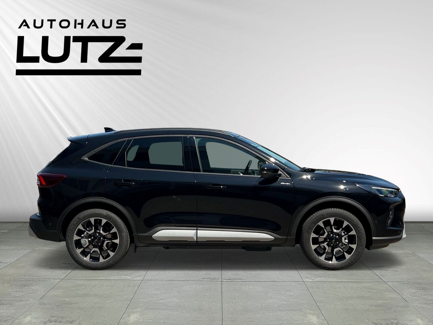 Ford Kuga Active X PHEV - Samsaru's Car Outlet