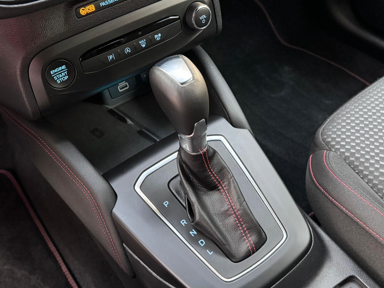 Ford Focus Turnier ST-Line X AHK+LED+Kamera+ACC+HUD