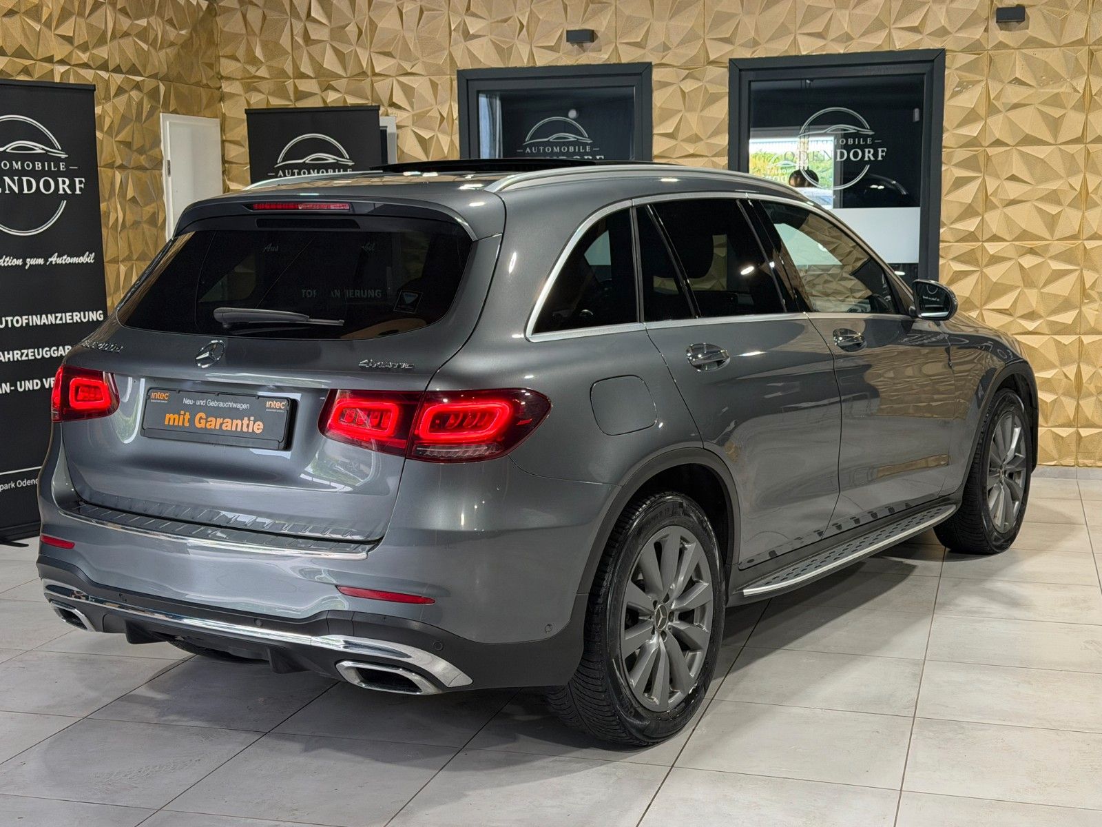 Mercedes-Benz GLC 400d 4Matic *AMG*Panorama*MBUX*Memory