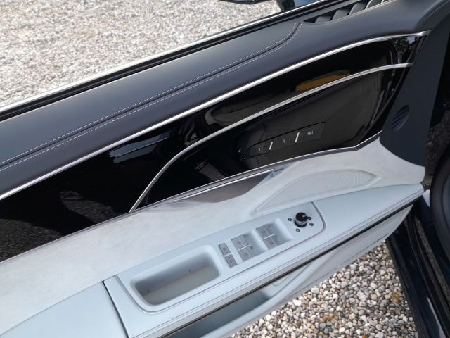 Audi A8 60 TDI quattro - Samsaru's Car Outlet