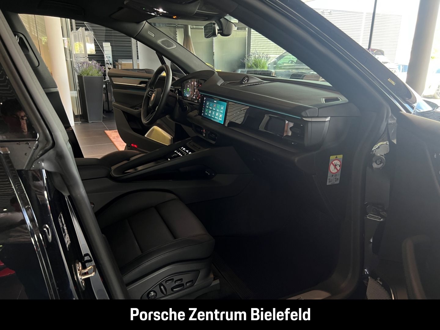 Porsche Macan 4S Burmester Rückfahrkamera Luftfederung