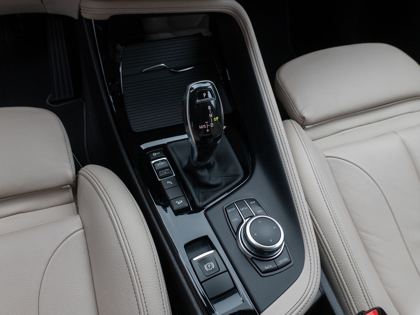 BMW X1 xD25d xLine - Samsaru's Car Outlet