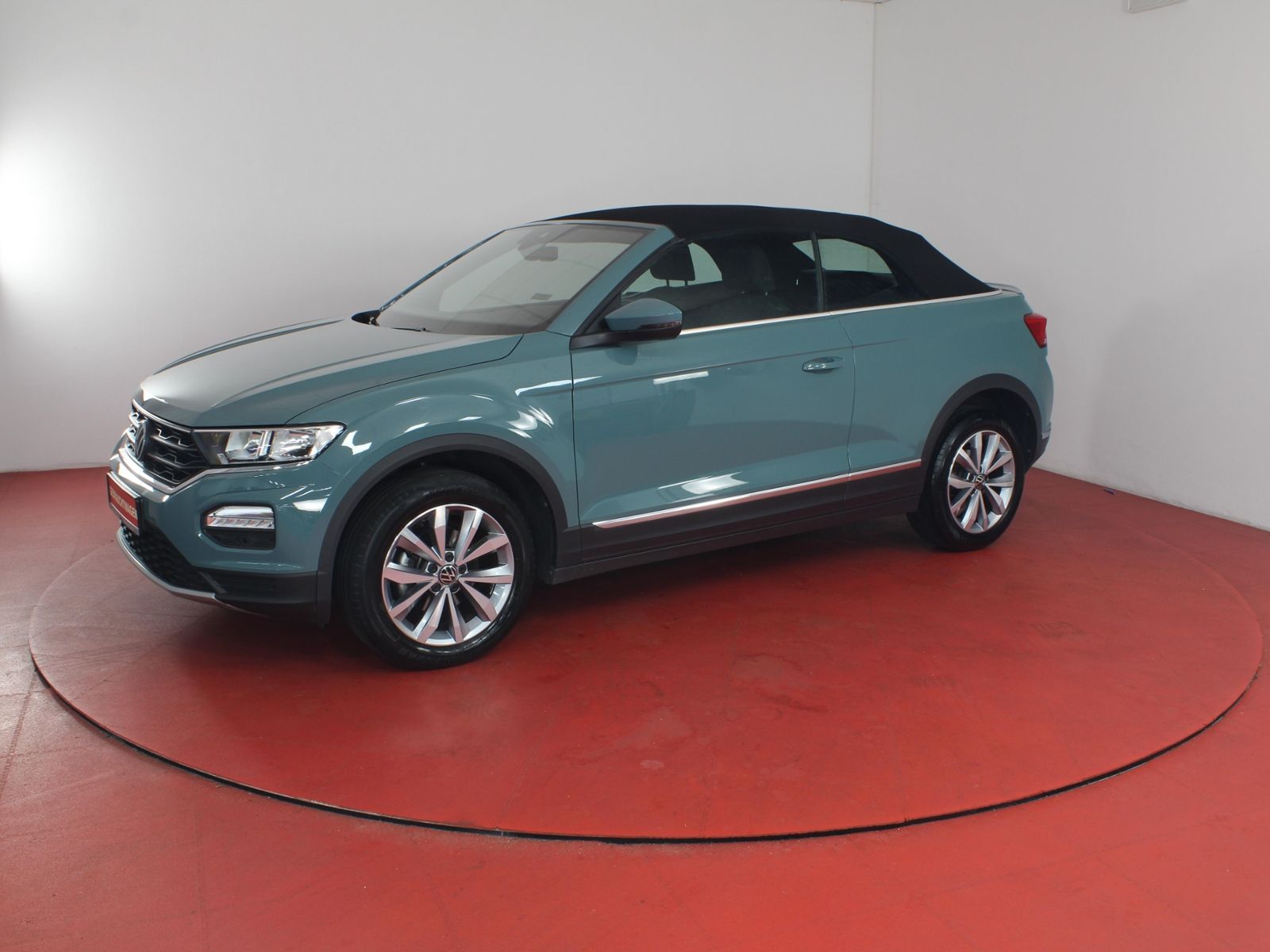 Volkswagen T-Roc Style 1.0TSI - Samsaru's Car Outlet