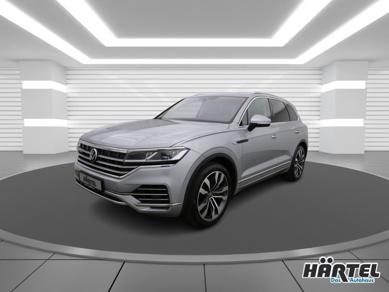 Volkswagen TOUAREG ELEGANCE EHYBRID 3.0 V6 TSI TIPTRONIC - Samsaru's Car Outlet