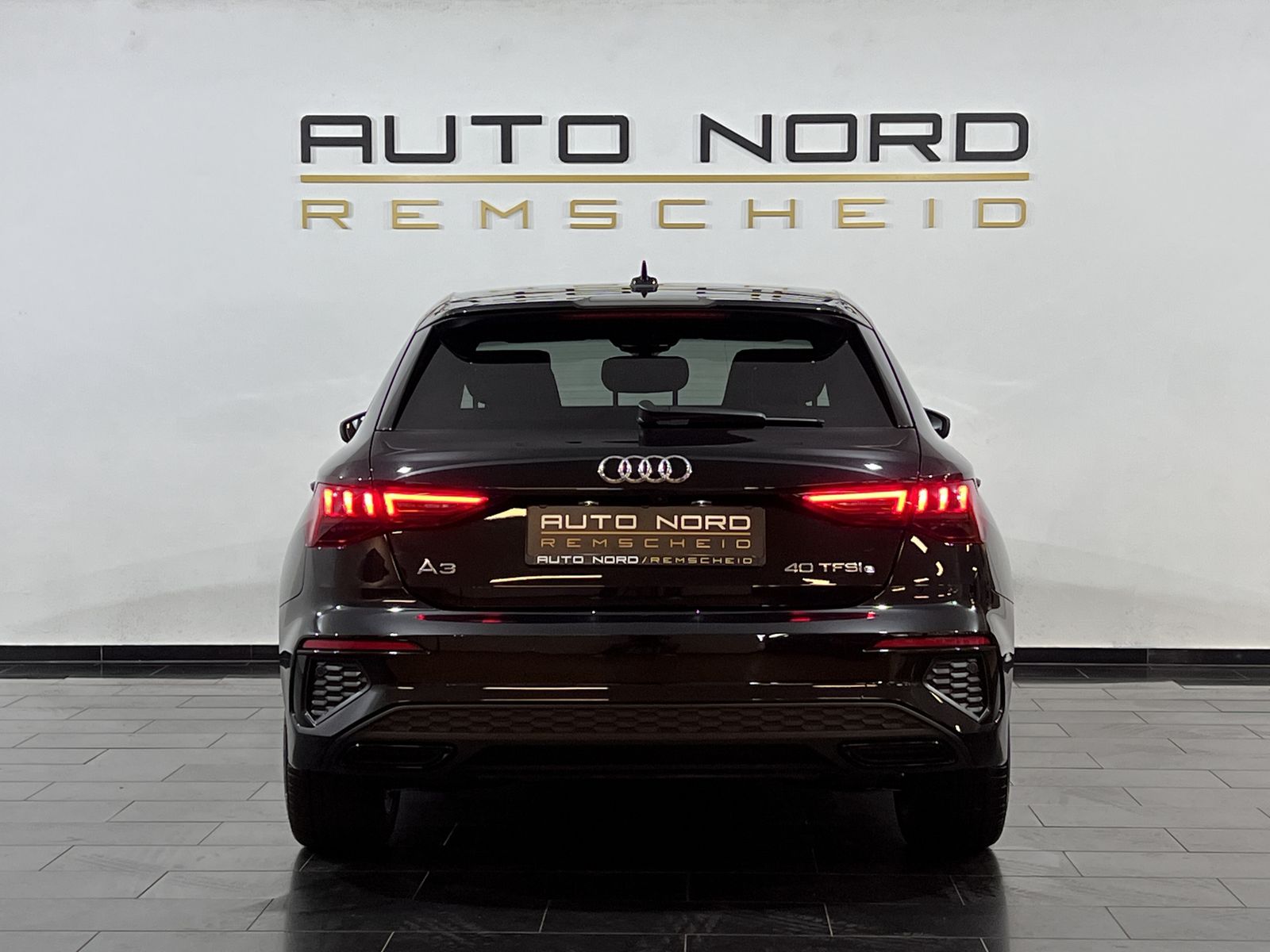 Audi A3 40 TFSIe S-line - Samsaru's Car Outlet