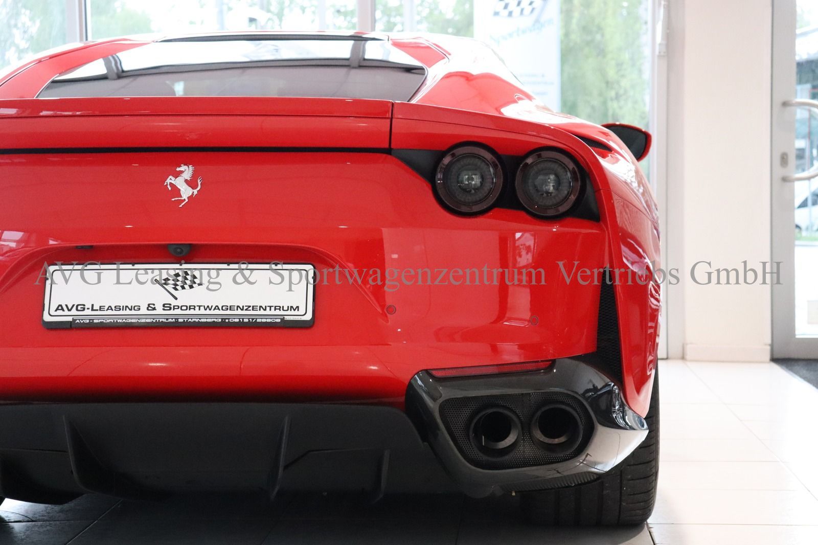 Ferrari 812 Superfast - Samsaru's Car Outlet