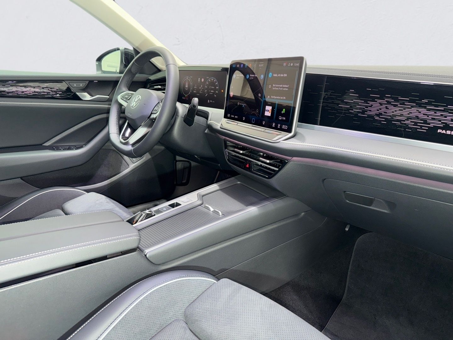 Volkswagen Passat Variant 1.5 eTSI eHybrid DSG BUSINESS HEA