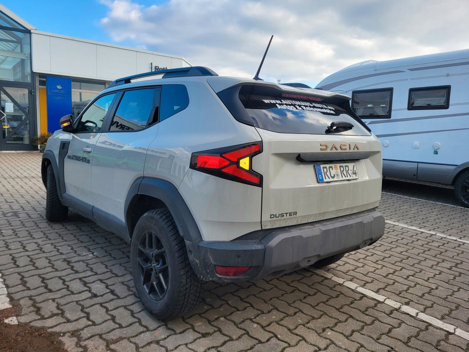 Dacia Duster III TCe 130 Extreme - Samsaru's Car Outlet
