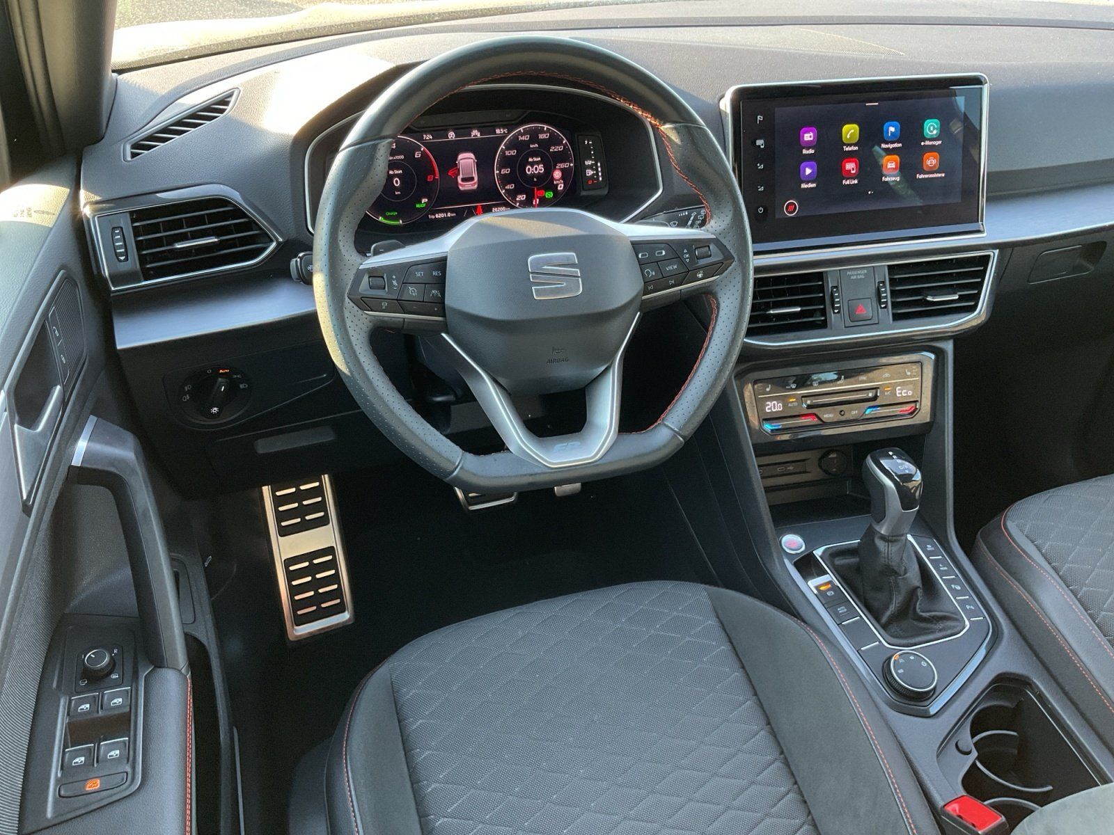 Seat Tarraco 1.4 e-Hybrid FR AHK LED NAVI PANO 4xSHZ