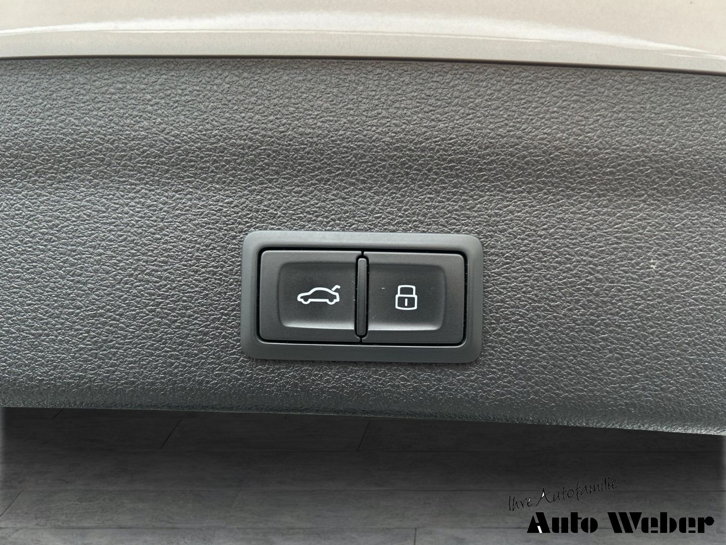 Audi A6 Avant 55TFSI S-Line - Samsaru's Car Outlet