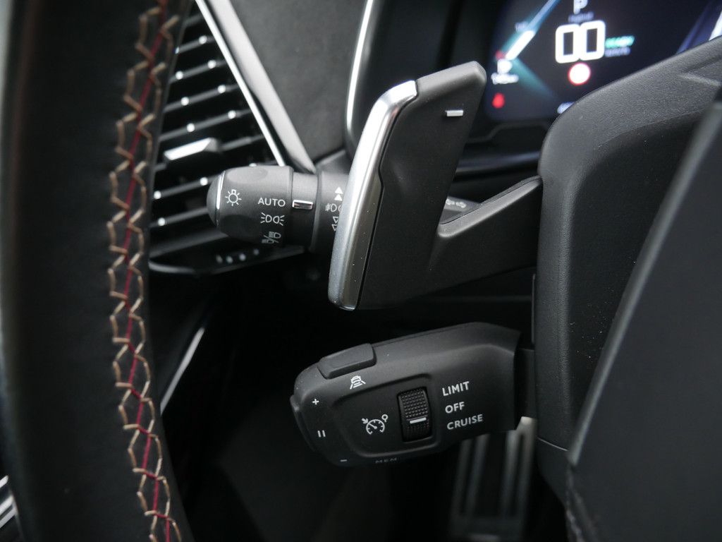 DS Automobiles DS 7 Crossback E-Tense Performance Line+ 4x4 LED