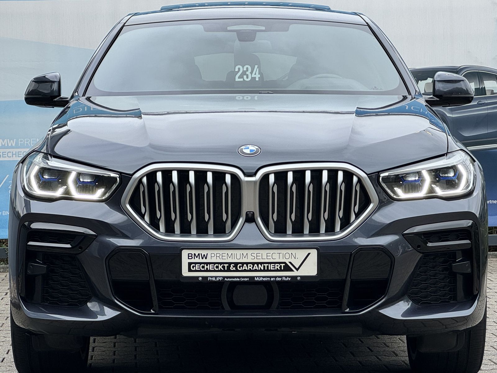 BMW X6 xDrive30d M Sport AHK PANO LASER Sitzklima