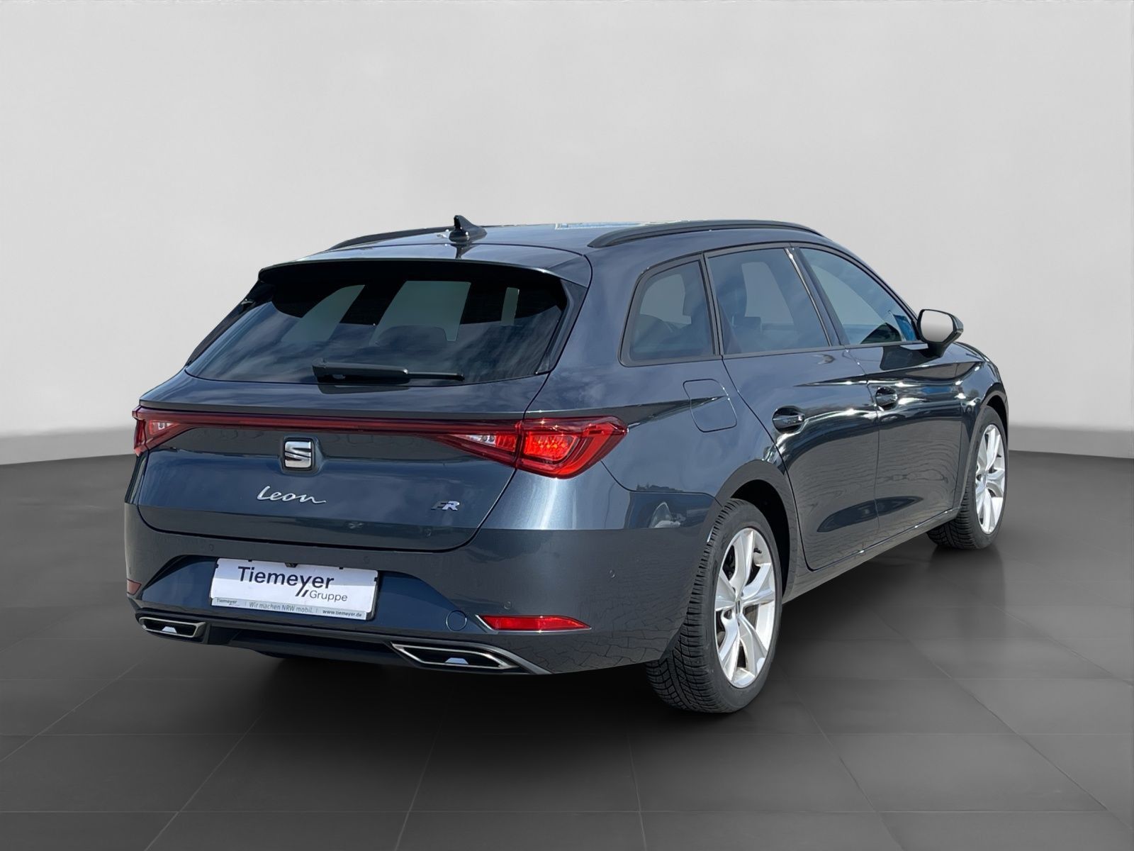 Seat Leon Sportstourer 2.0 TDI DSG FR NAVI AHK ACC PA