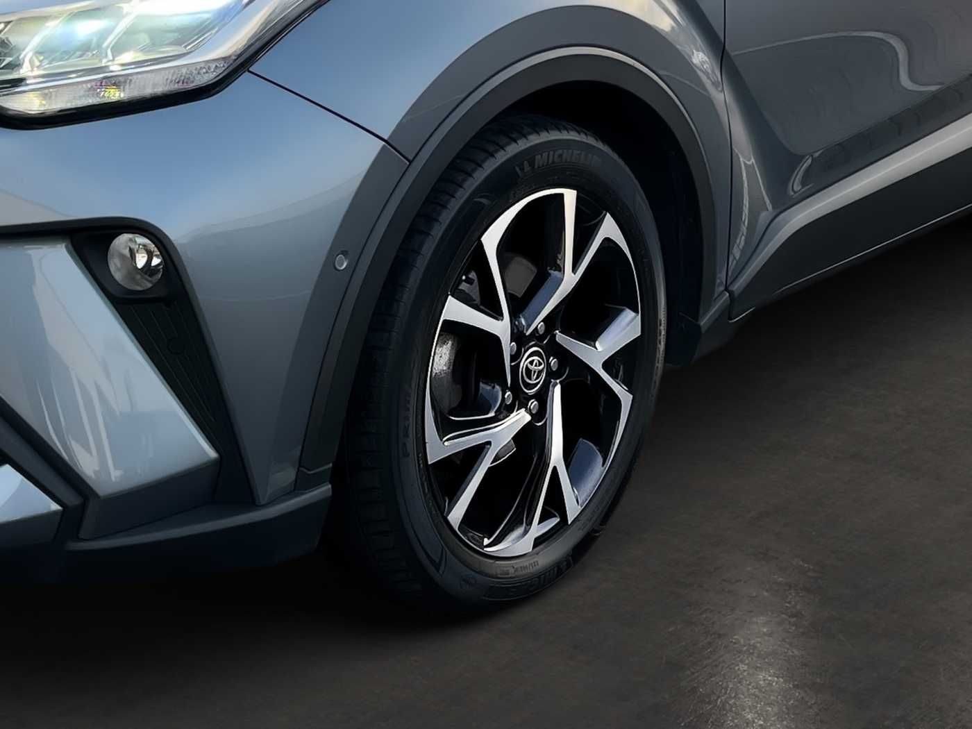 Toyota C-HR 1.8 Hybrid Team D KLIMA KAMERA AHK