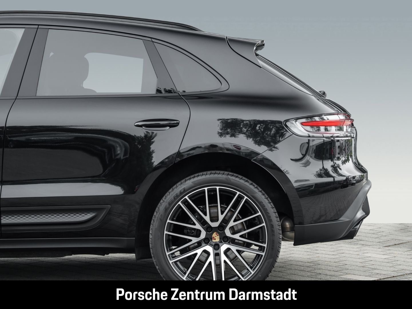 Porsche Macan - Samsaru's Car Outlet