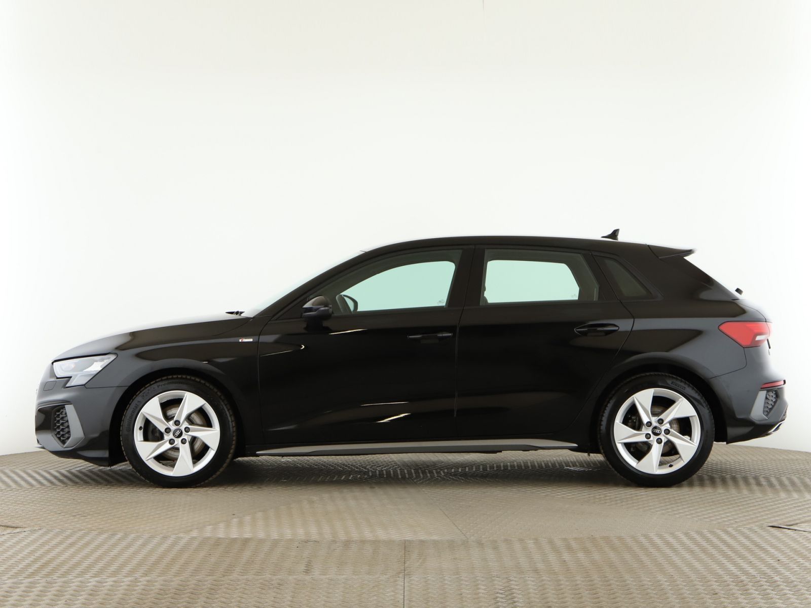 Audi A3 Sportback 35 TFSI S line *LED*PDC*MMI-Plus*