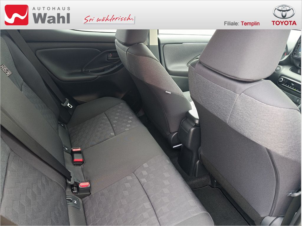Toyota Yaris 1.5 Hybrid Teamplayer