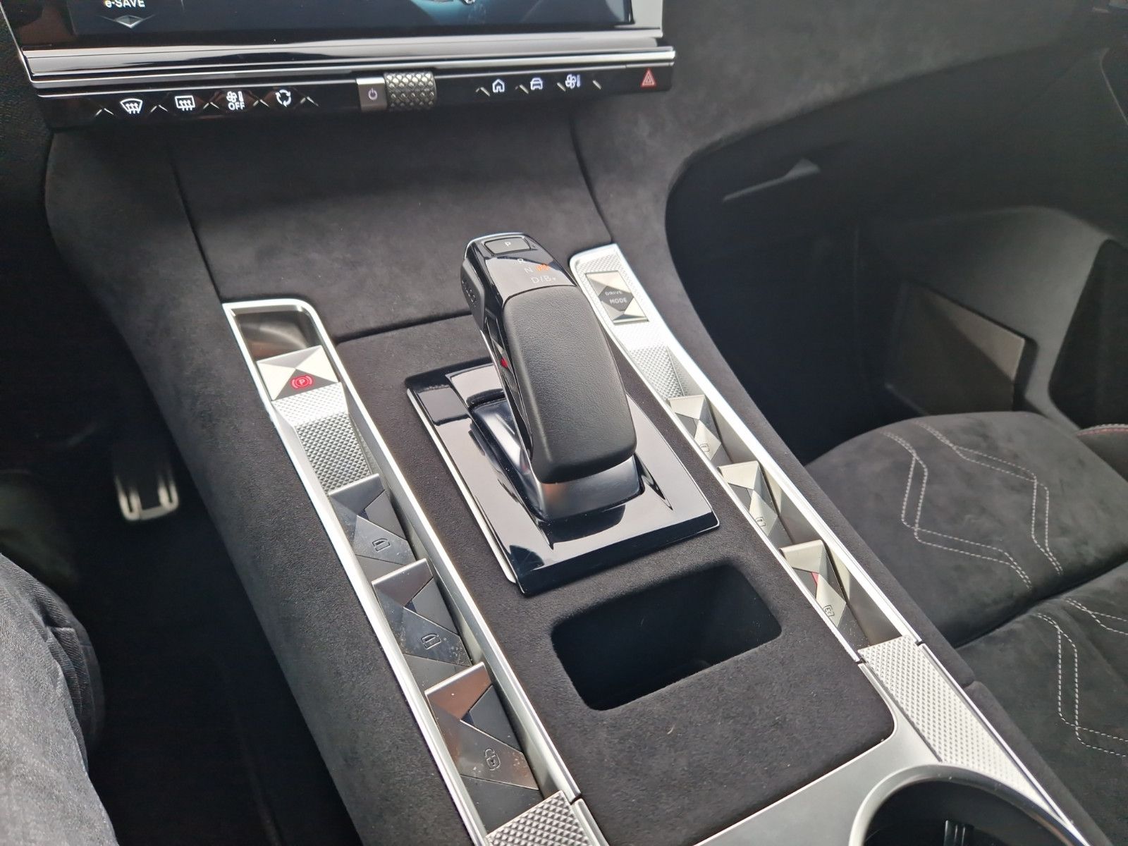 DS Automobiles DS7 E-Tense 360 Performance Line 4x4