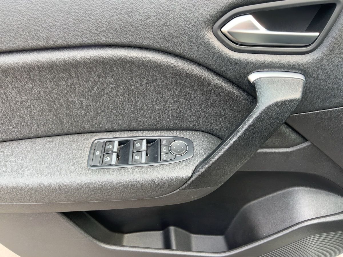 Renault Captur 2 INTENS E-TECH PLUG-IN - Samsaru's Car Outlet