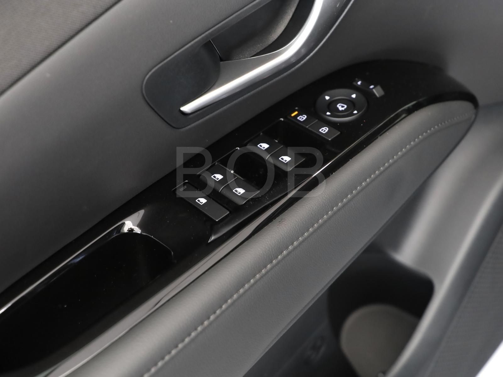 Hyundai TUCSON Hybrid 4WD Trend - Samsaru's Car Outlet