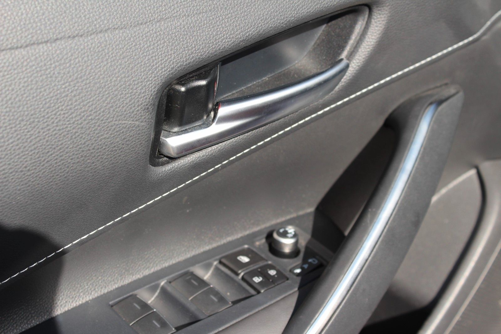 Toyota Corolla Hybrid Club - Samsaru's Car Outlet