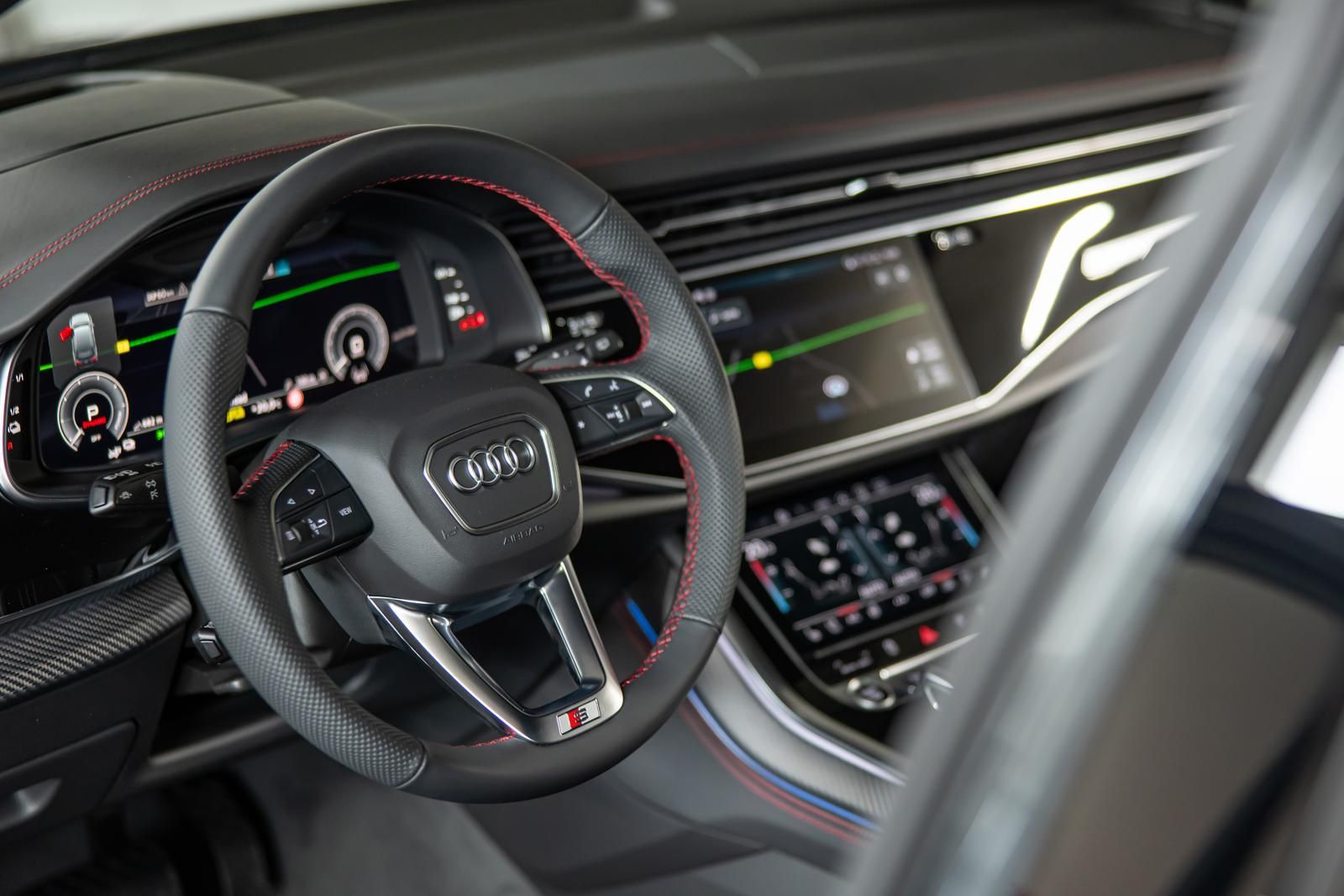 Audi Q7 60 TFSI e quattro S-line AHK PANO B&O MASSAGE