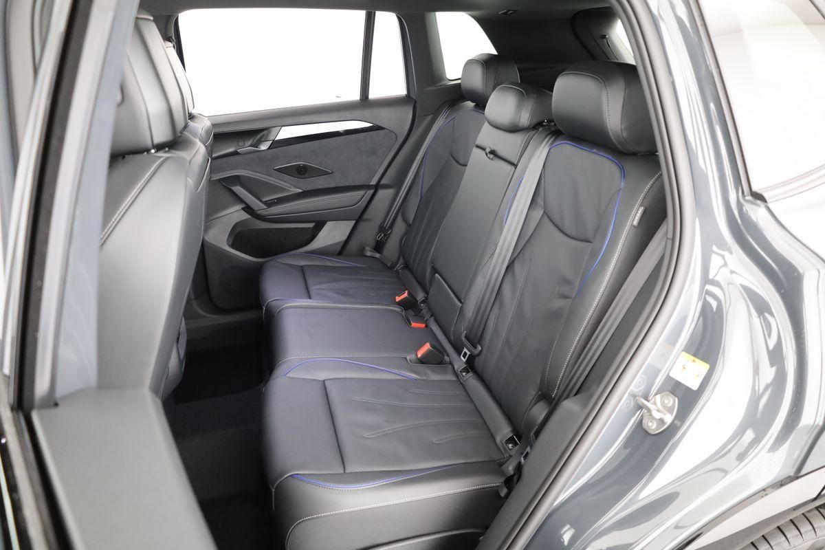 Volkswagen Tiguan TDI DSG 4M R-LINE Black, 20-Zoll, Pano, L