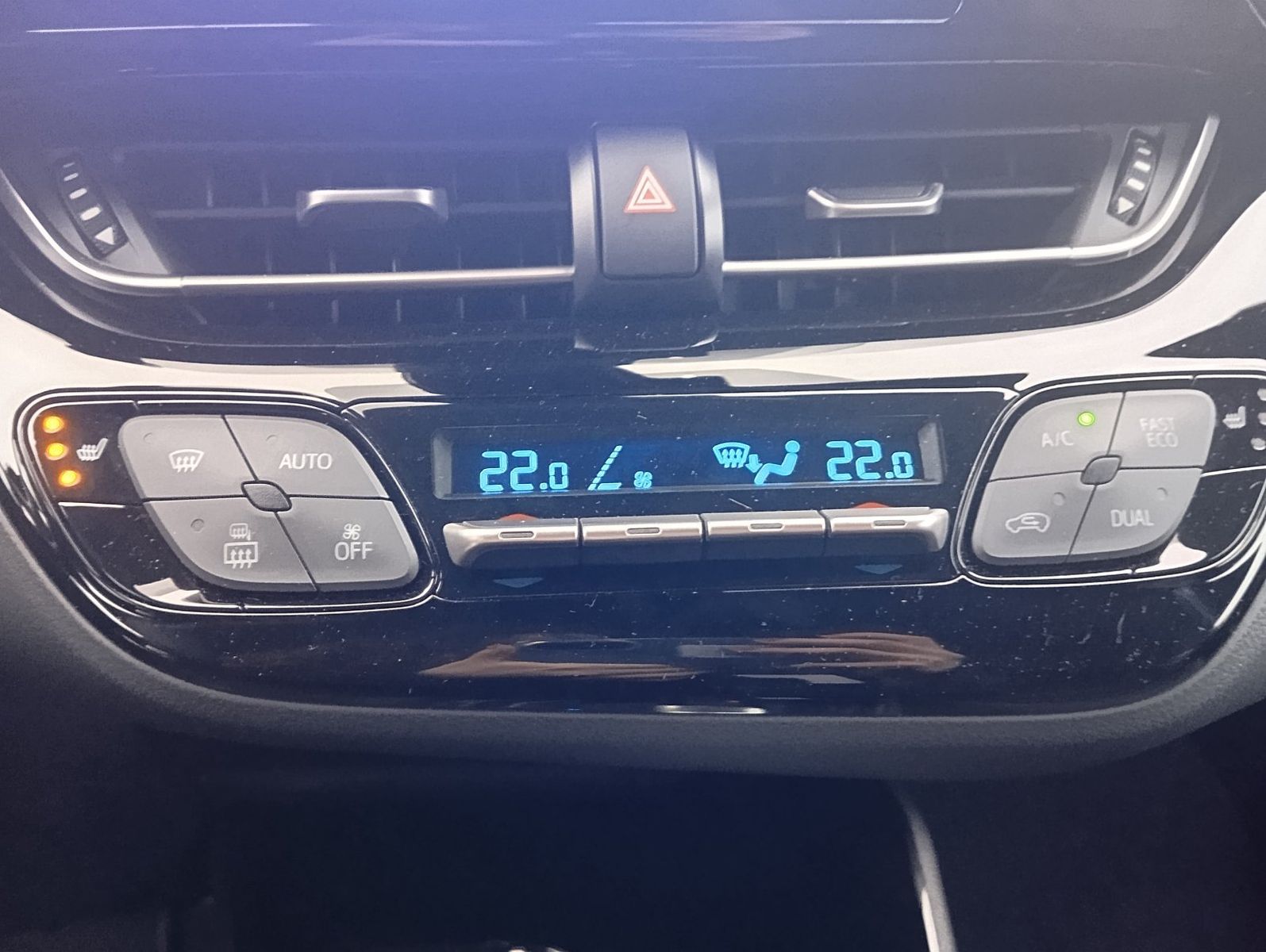 Toyota C-HR 2.0l Hybrid Automatik Team D, Toter Winkel