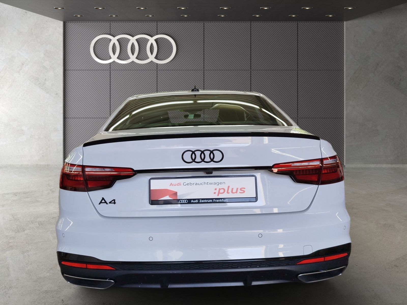 Audi A4 35 TFSI S tronic S line - Samsaru's Car Outlet