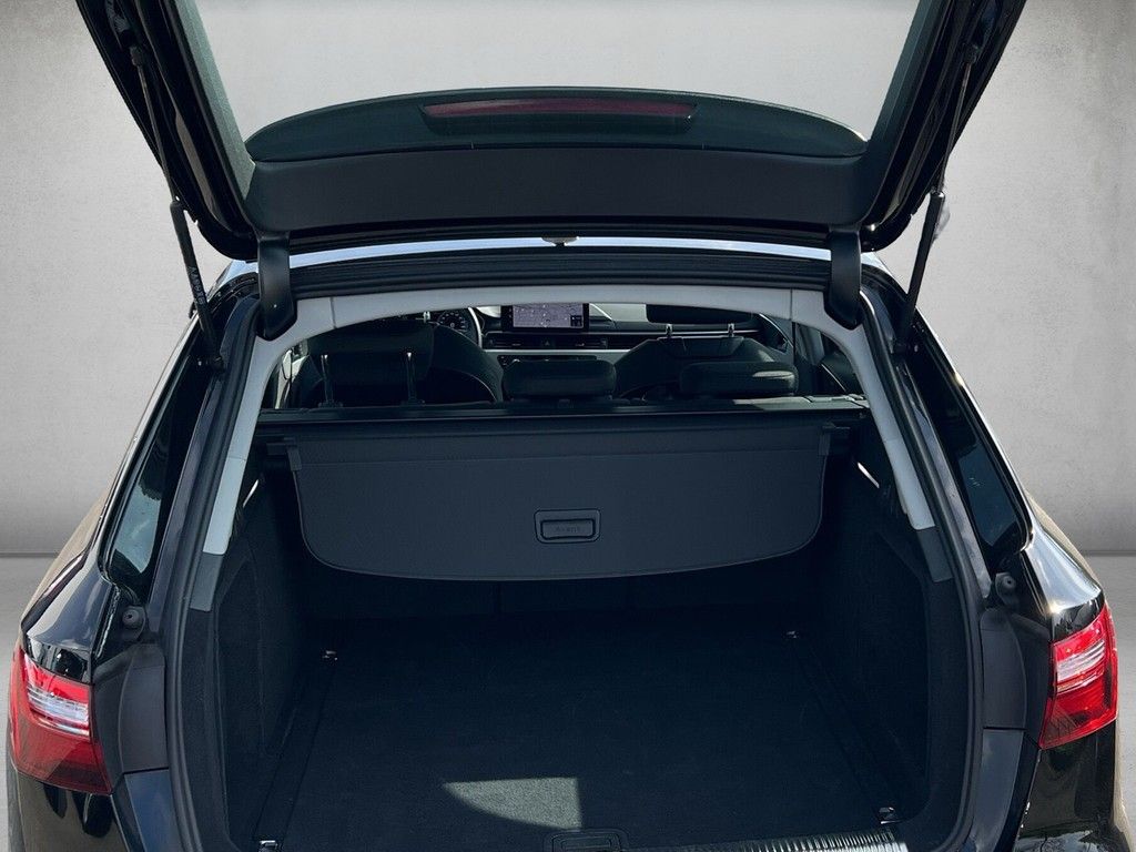 Audi A4 Avant 35 TFSI S tronic - Samsaru's Car Outlet