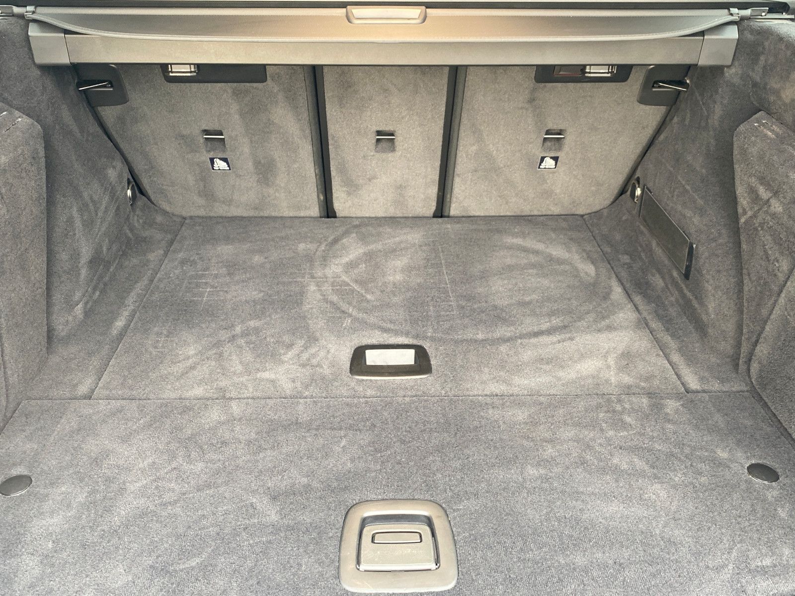 BMW 320 d - Samsaru's Car Outlet