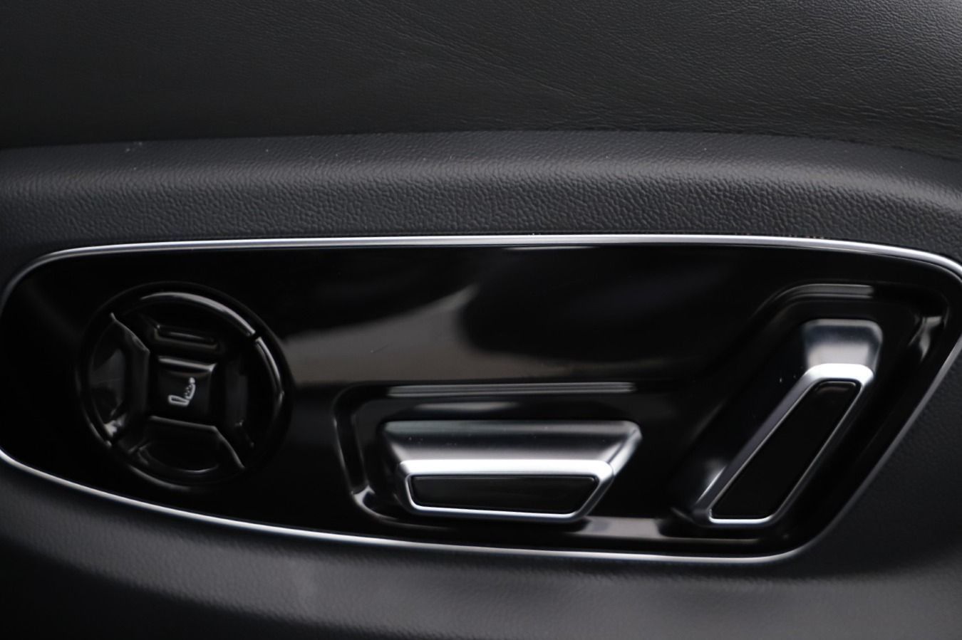 Audi A8 60 TFSI e Q - Samsaru's Car Outlet