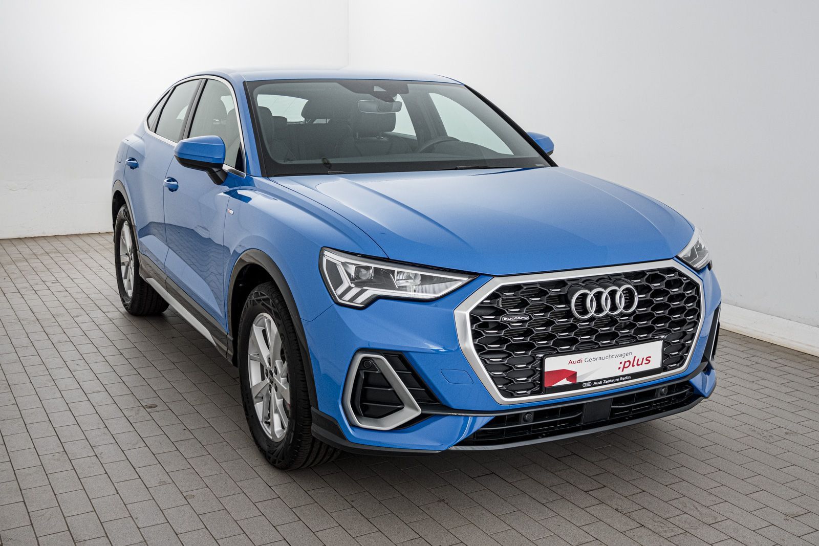 Audi Q3 Sportback S line 45 TFSI quattro - Samsaru's Car Outlet