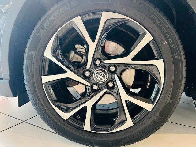 Toyota C-HR 2.0l Hybrid - Samsaru's Car Outlet